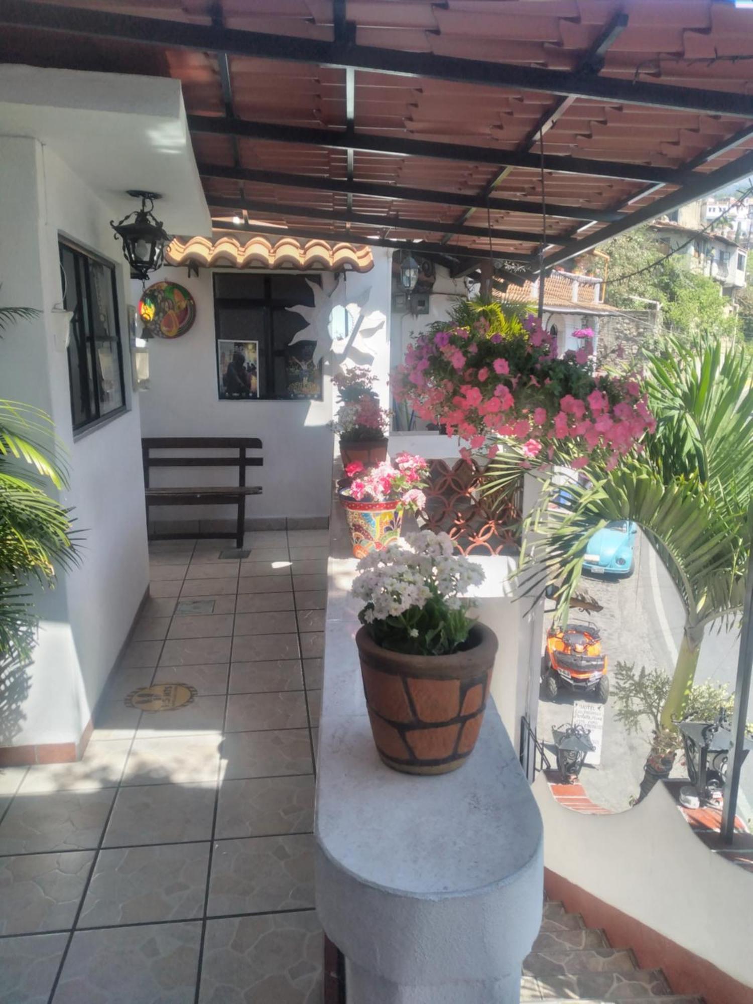 Hotel Las Palomas Taxco de Alarcon Εξωτερικό φωτογραφία